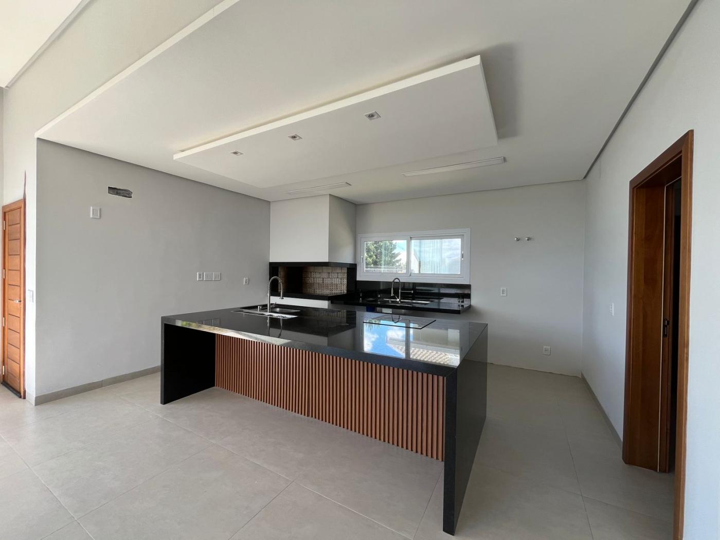 Casa à venda com 3 quartos, 130m² - Foto 14