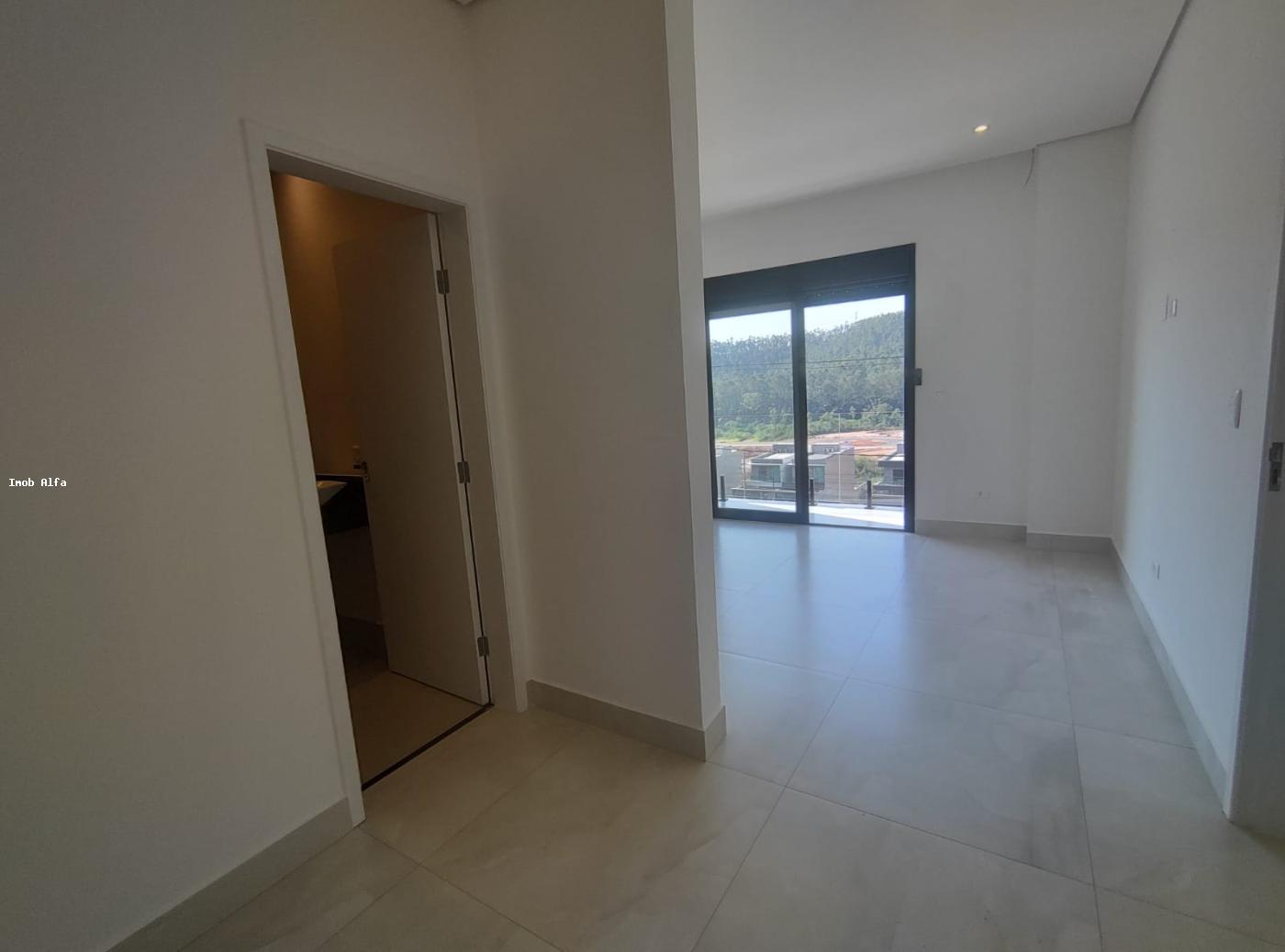 Casa de Condomínio à venda com 3 quartos, 227m² - Foto 11