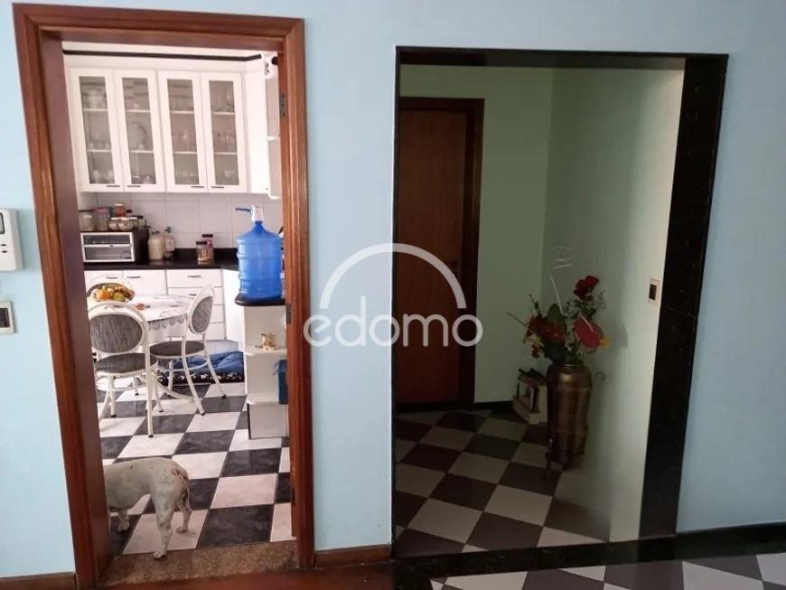 Casa para alugar com 5 quartos, 188m² - Foto 11