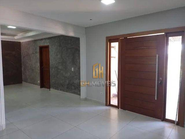 Casa à venda com 4 quartos, 245m² - Foto 4