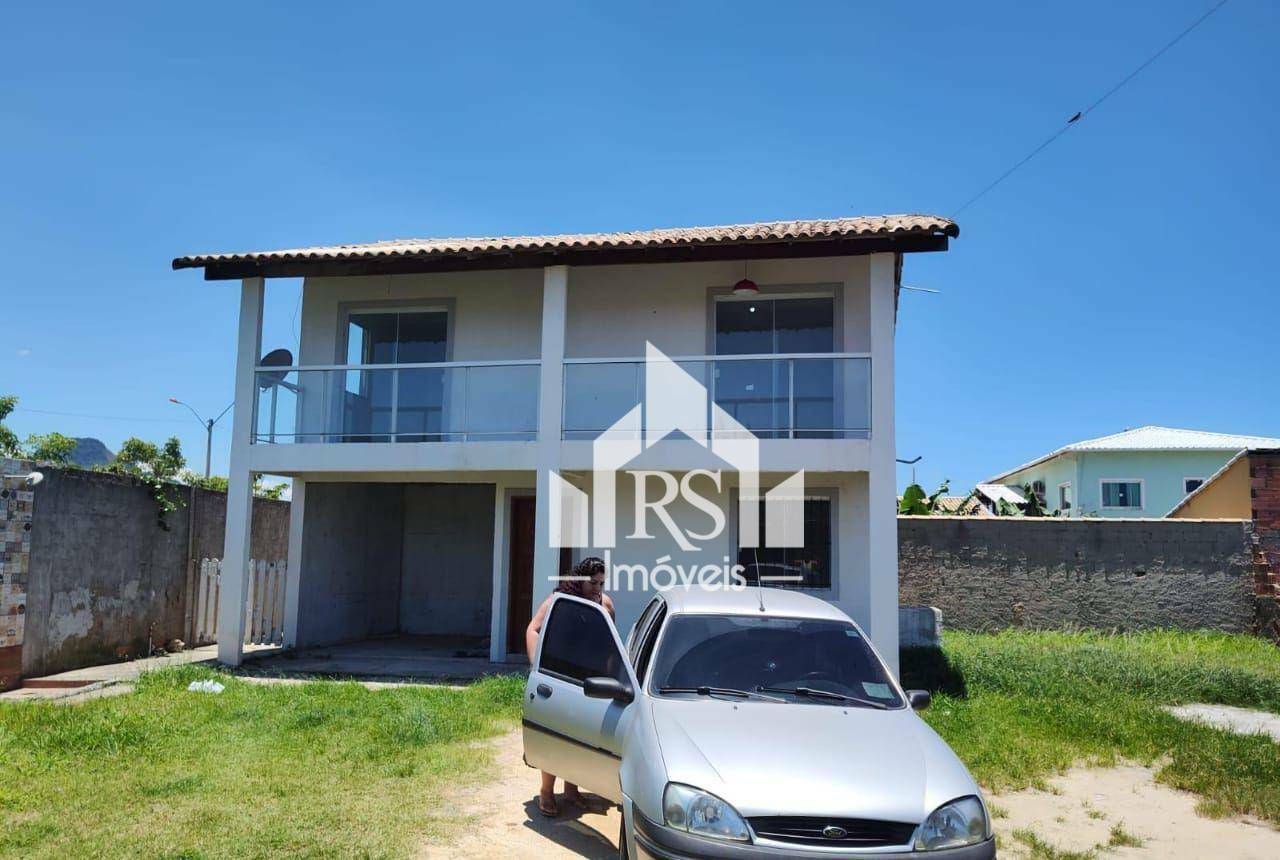 Casa à venda com 2 quartos, 134m² - Foto 1