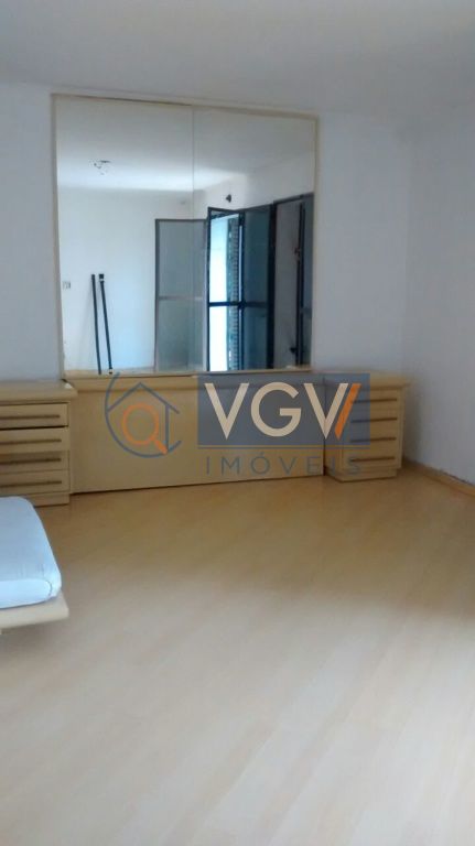 Casa à venda e aluguel com 3 quartos, 741m² - Foto 15