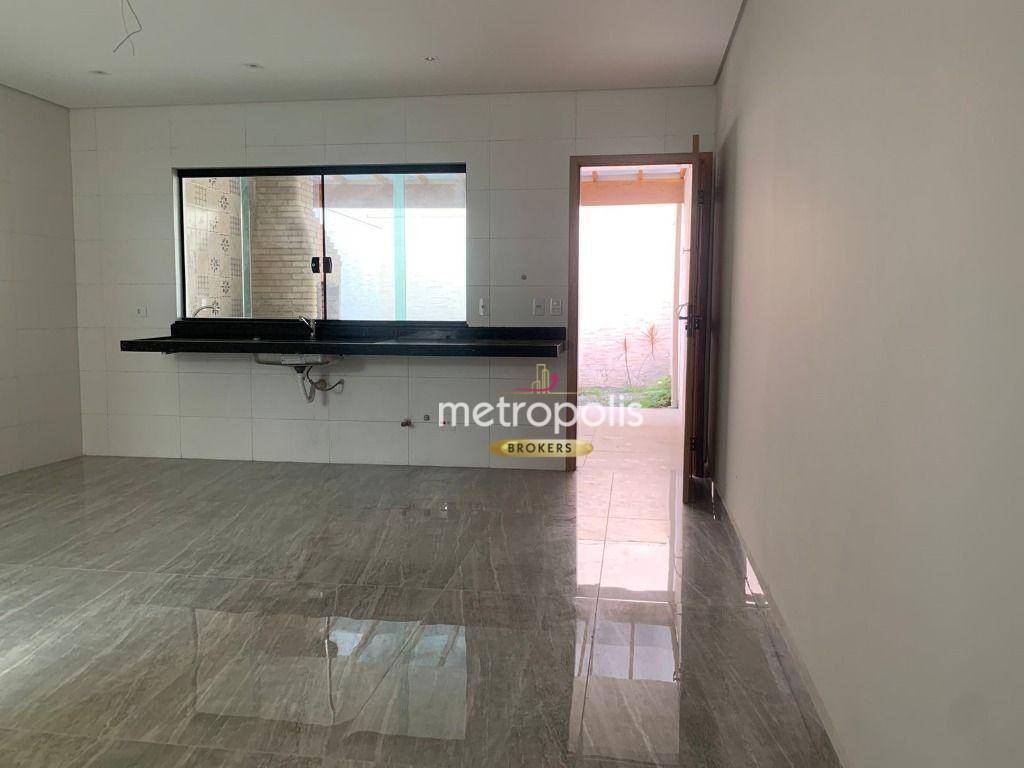 Sobrado à venda com 3 quartos, 181m² - Foto 1