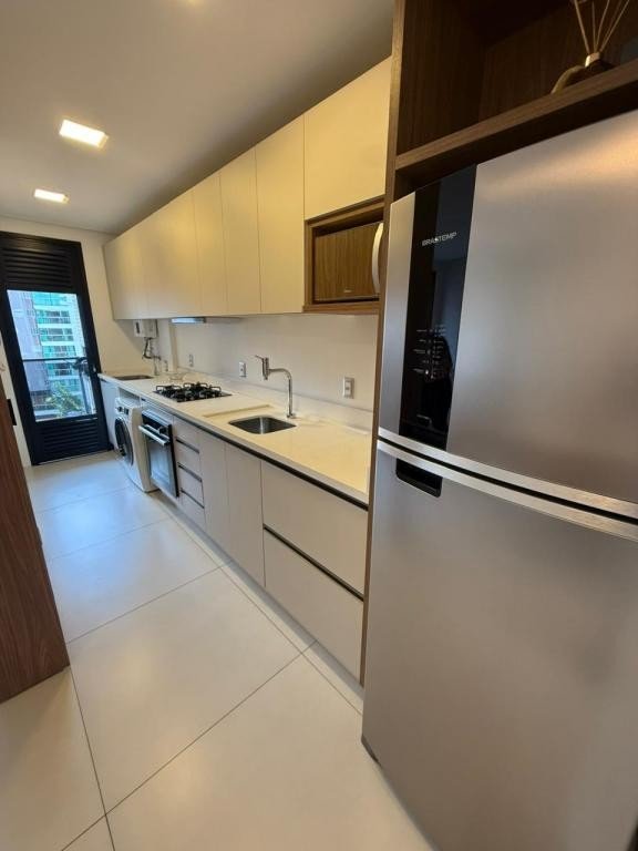 Apartamento para alugar com 2 quartos, 80m² - Foto 8