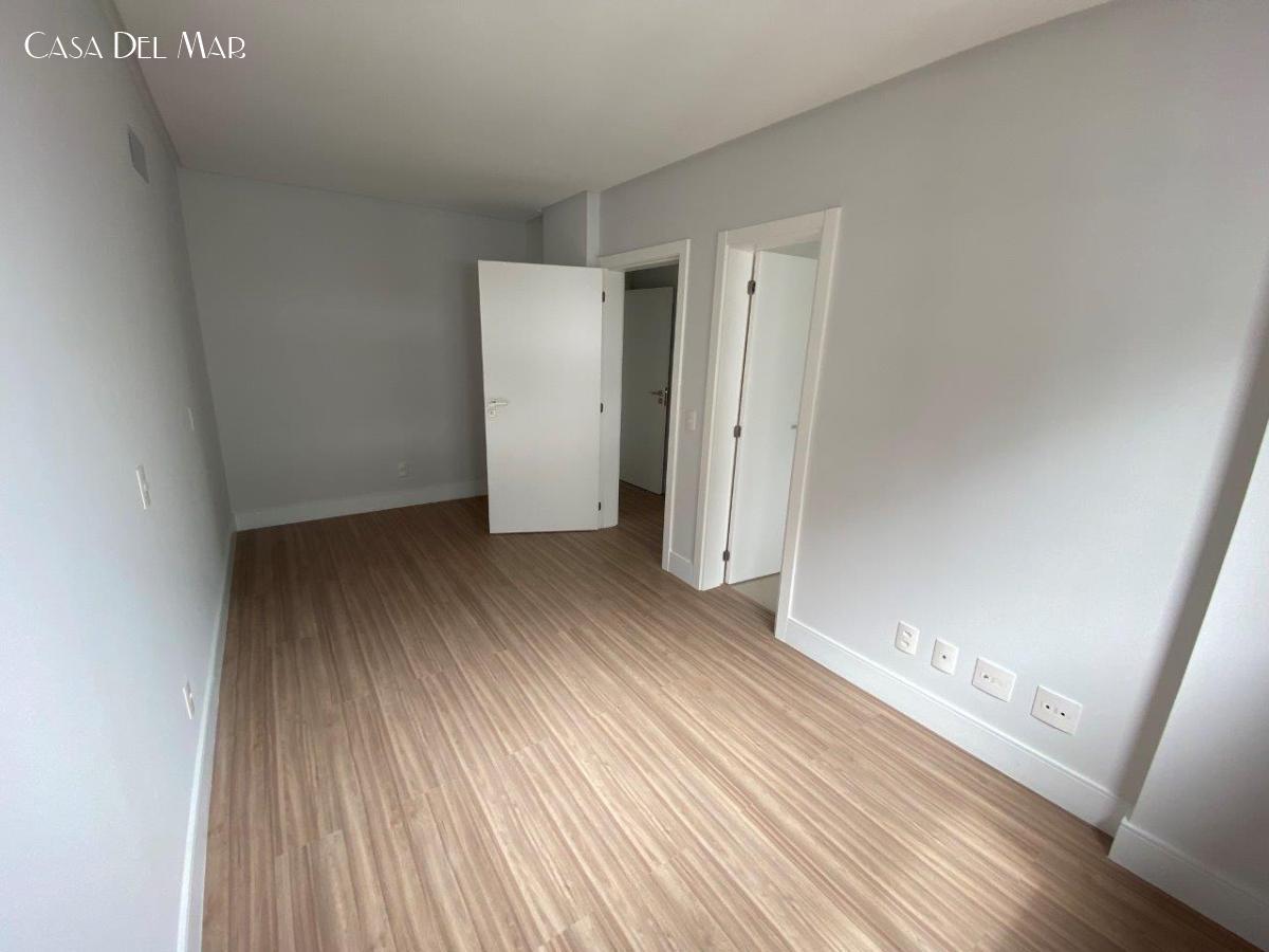 Apartamento à venda com 3 quartos, 123m² - Foto 34