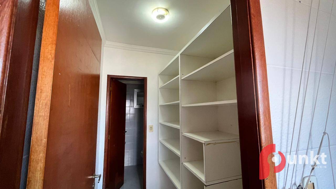 Apartamento para alugar com 3 quartos, 101m² - Foto 10