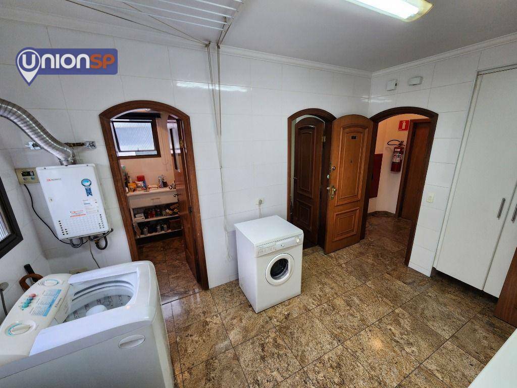 Apartamento à venda com 3 quartos, 235m² - Foto 33