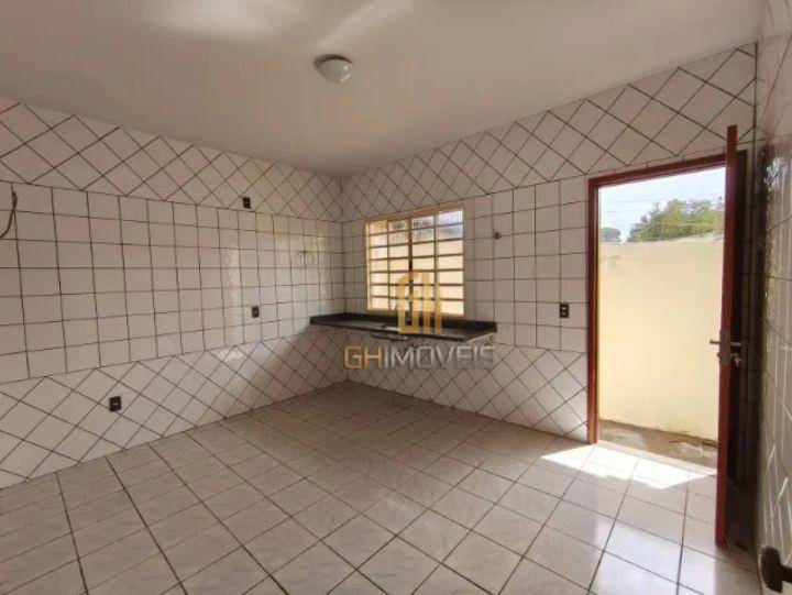 Casa à venda com 3 quartos, 105m² - Foto 13
