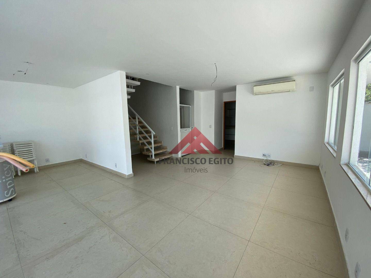 Casa à venda com 4 quartos, 210m² - Foto 5