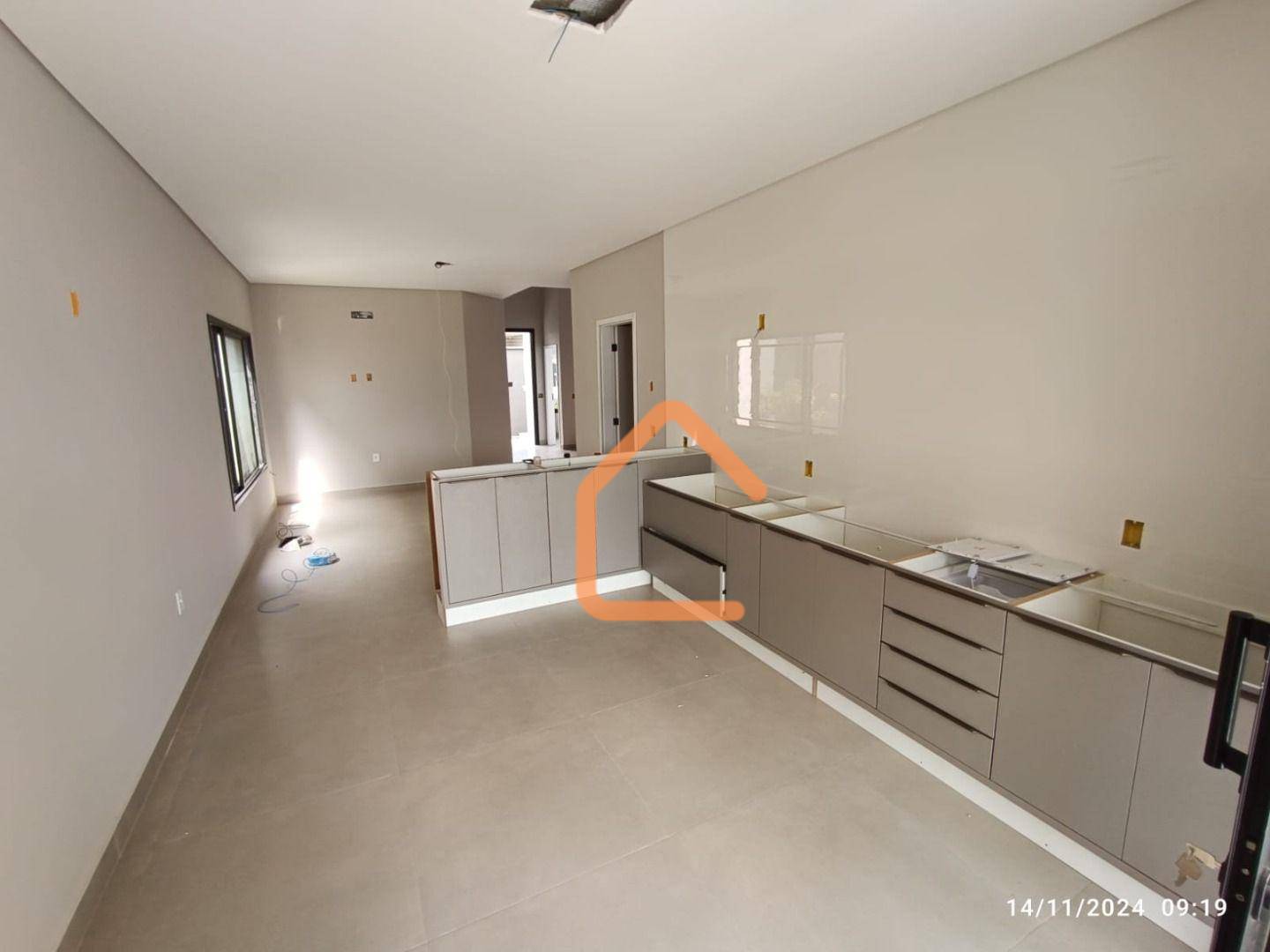 Casa à venda com 3 quartos, 180m² - Foto 15