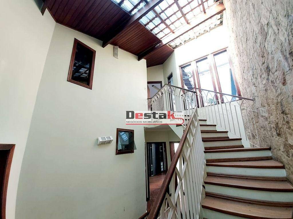 Sobrado à venda com 3 quartos, 252m² - Foto 16