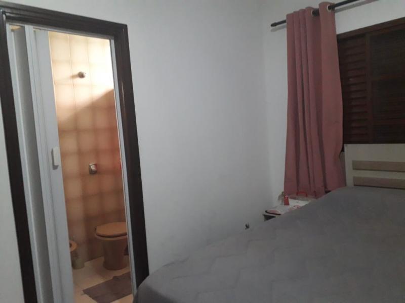 Casa à venda com 3 quartos, 300m² - Foto 14