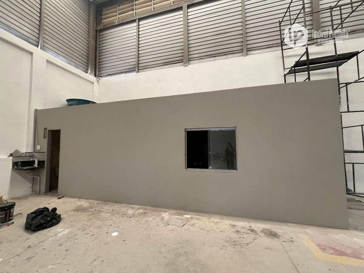 Depósito-Galpão-Armazém para alugar, 380m² - Foto 4