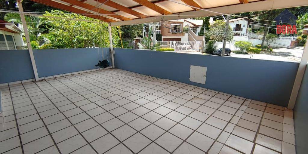 Casa à venda com 3 quartos, 300m² - Foto 7