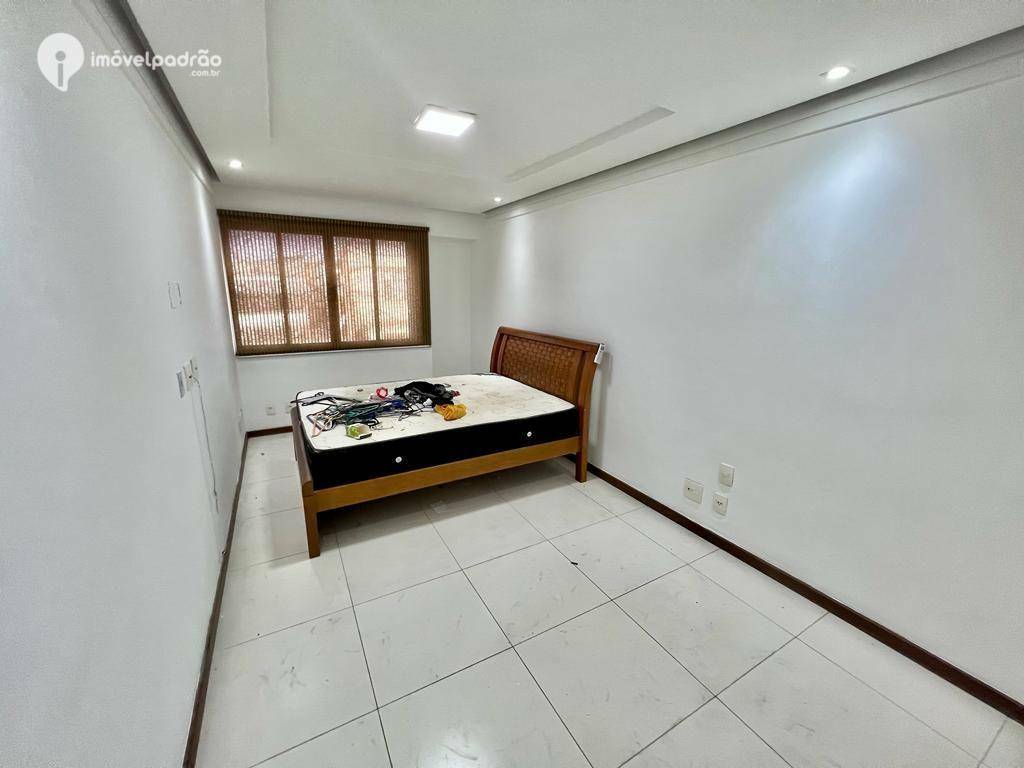 Casa à venda com 3 quartos, 400M2 - Foto 18