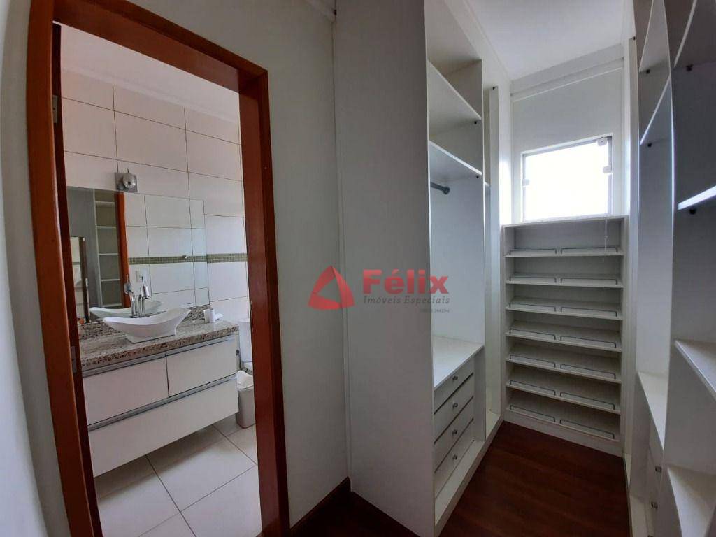 Sobrado à venda com 4 quartos, 180m² - Foto 17