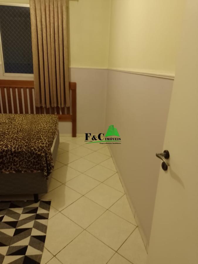 Apartamento à venda com 2 quartos, 70m² - Foto 12