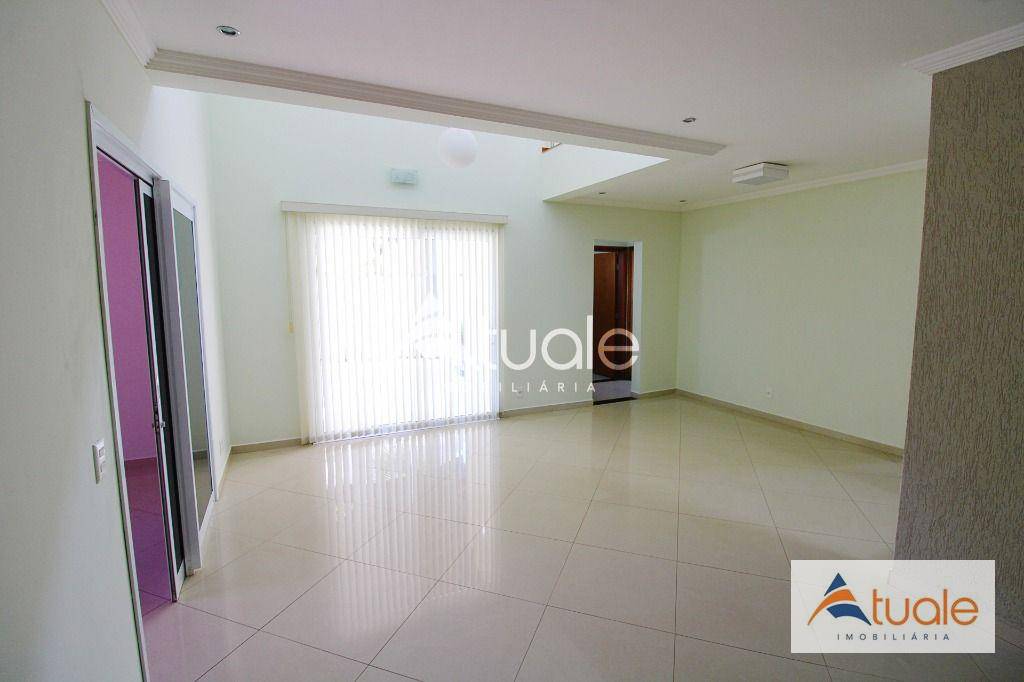 Casa de Condomínio para alugar com 3 quartos, 270m² - Foto 3