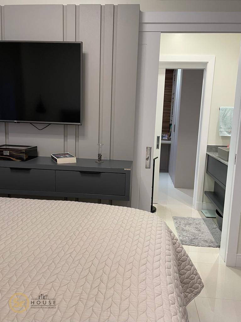 Apartamento à venda com 4 quartos, 146m² - Foto 18