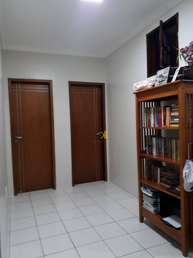 Casa à venda com 4 quartos, 160m² - Foto 16