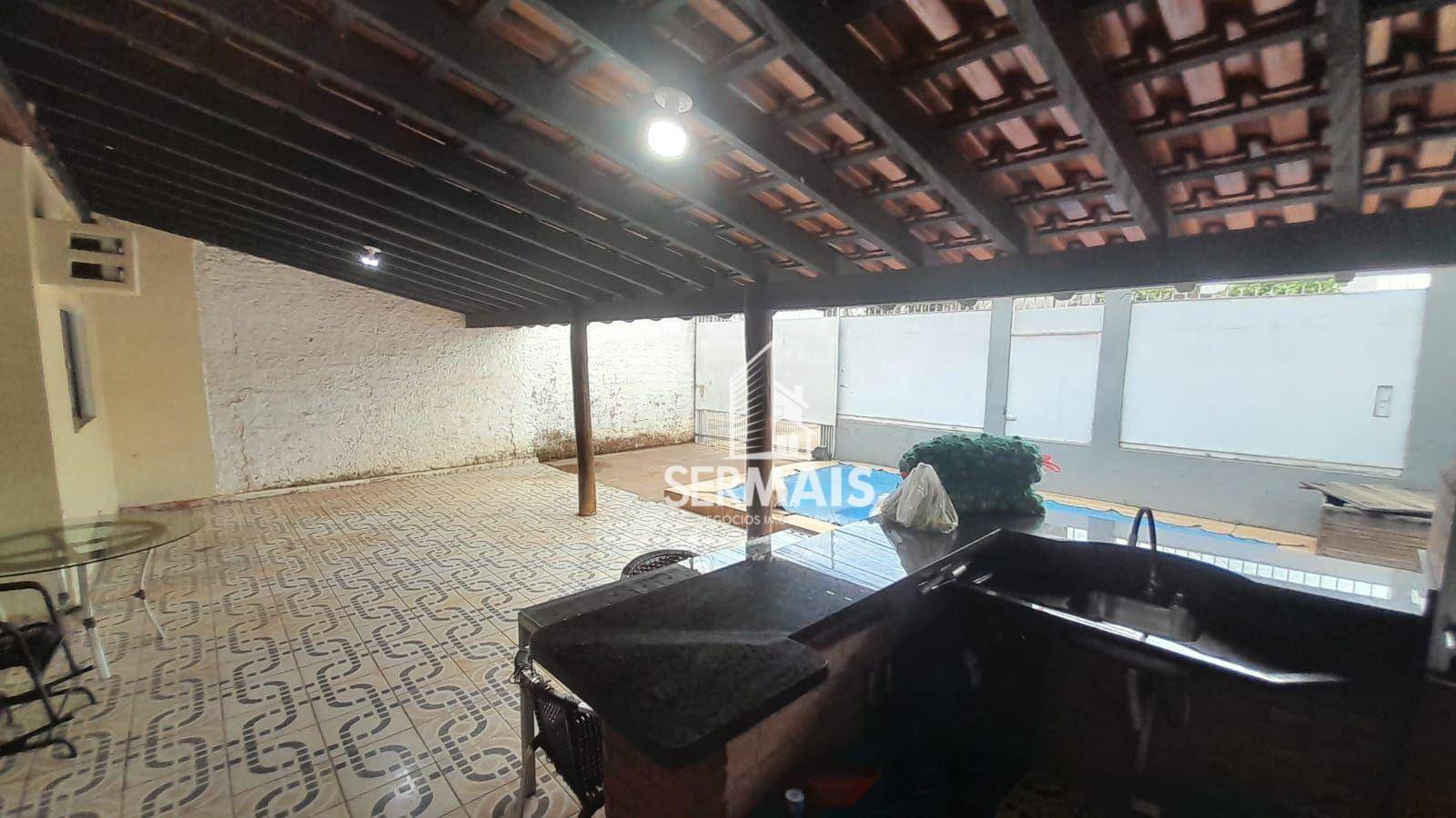 Casa à venda com 5 quartos, 330m² - Foto 47