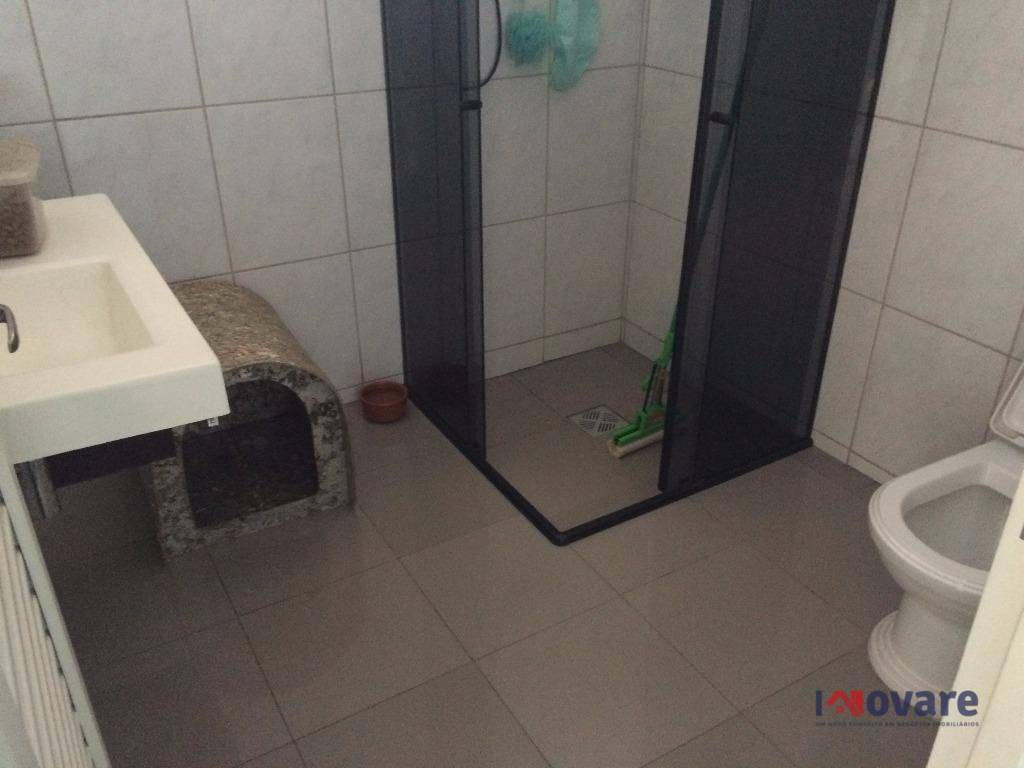 Casa à venda com 3 quartos, 200m² - Foto 13