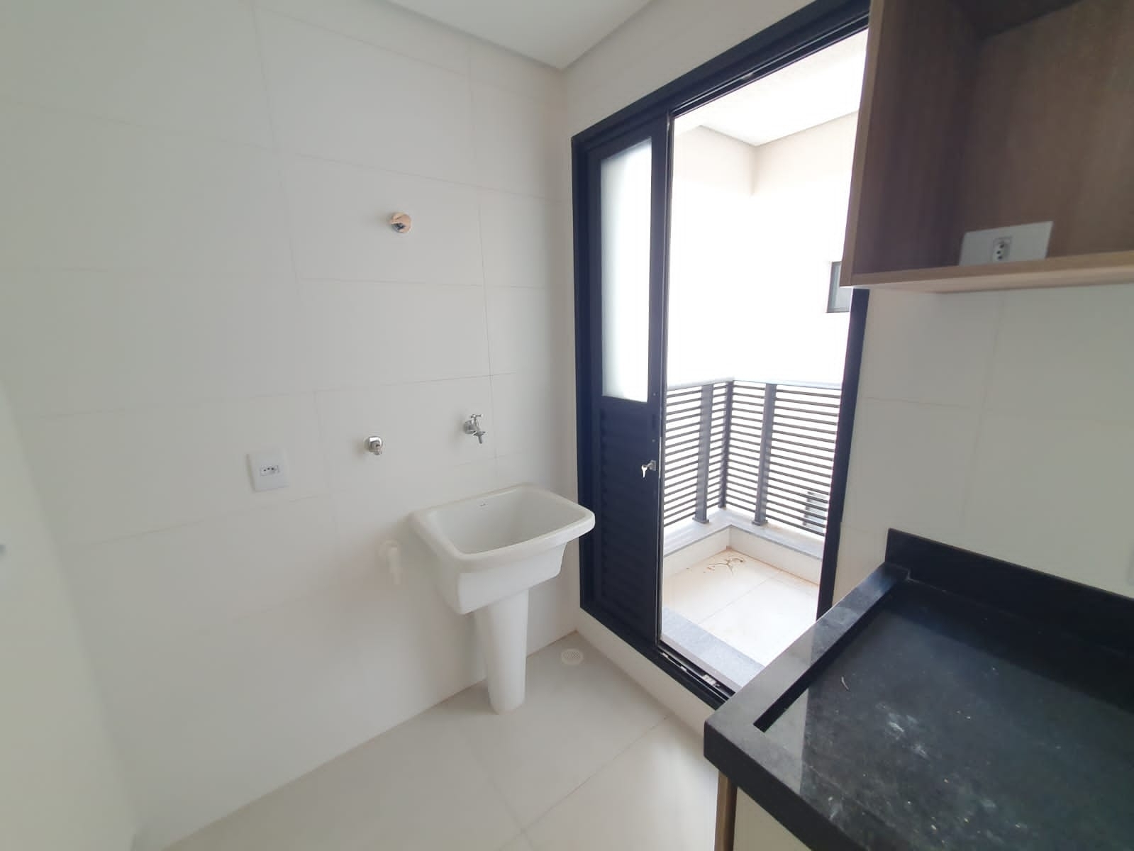 Apartamento para alugar com 3 quartos, 84m² - Foto 2