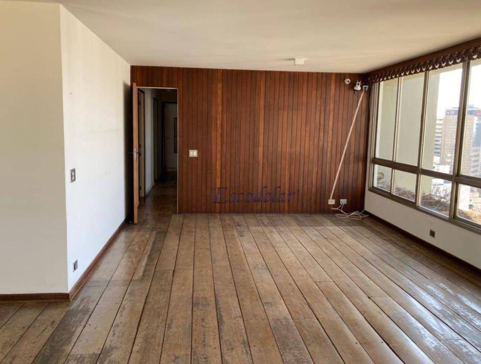 Apartamento à venda com 3 quartos, 155m² - Foto 2