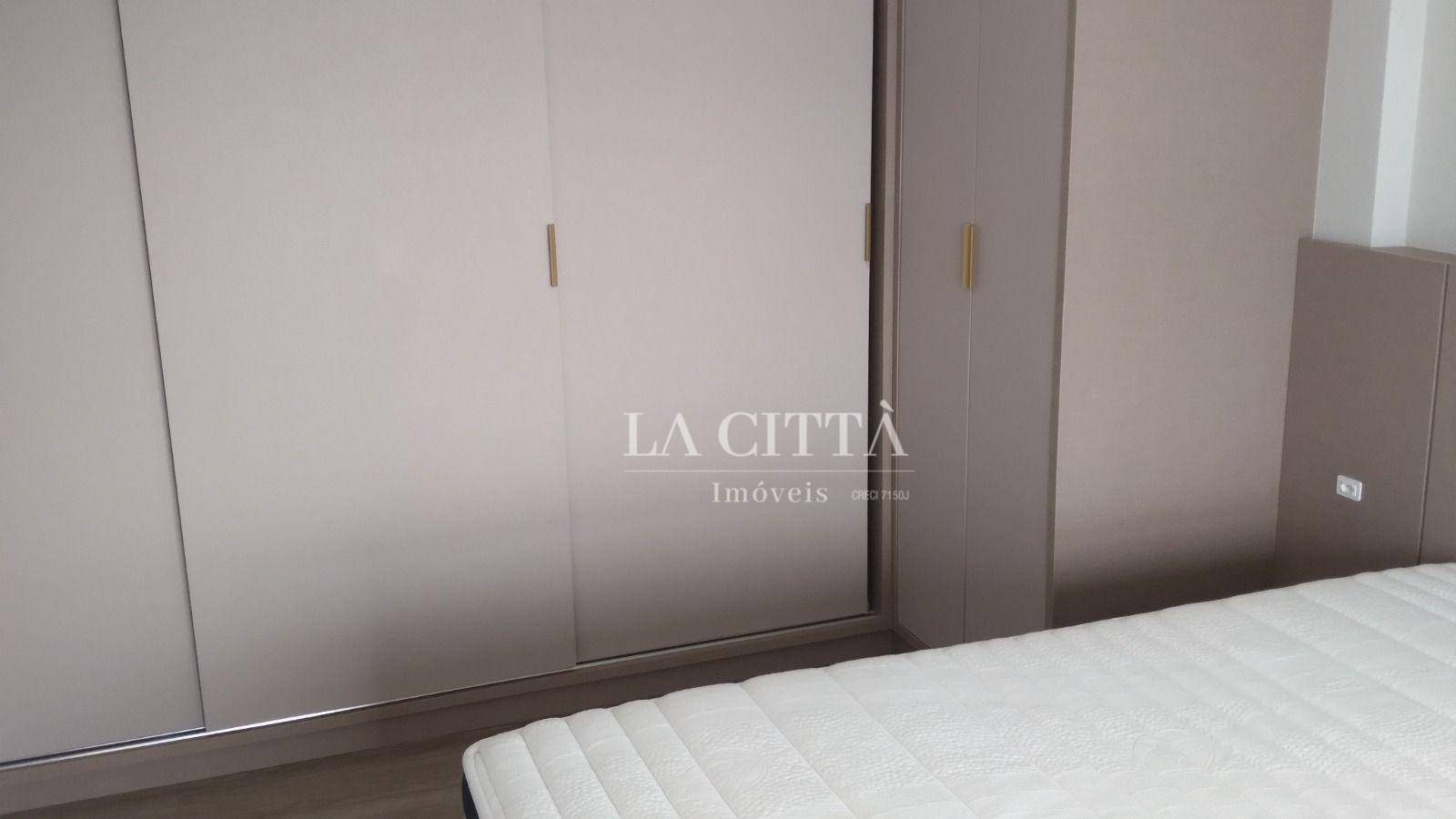 Apartamento à venda com 3 quartos, 118m² - Foto 19