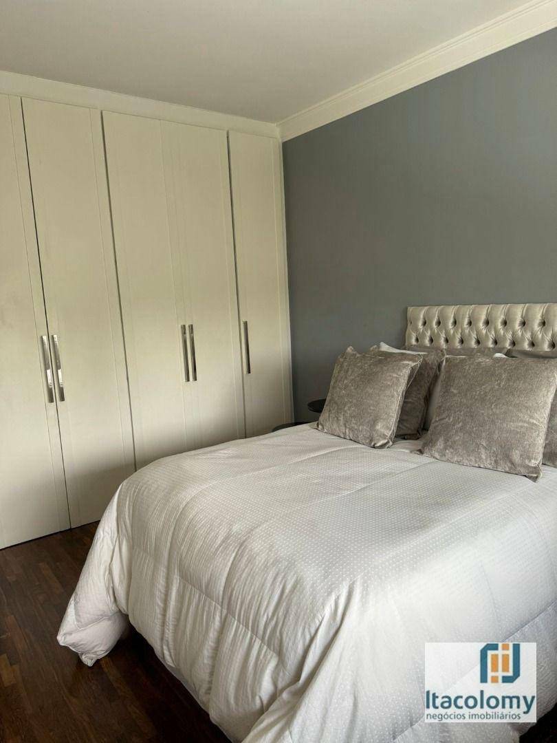 Casa de Condomínio para alugar com 4 quartos, 520m² - Foto 16