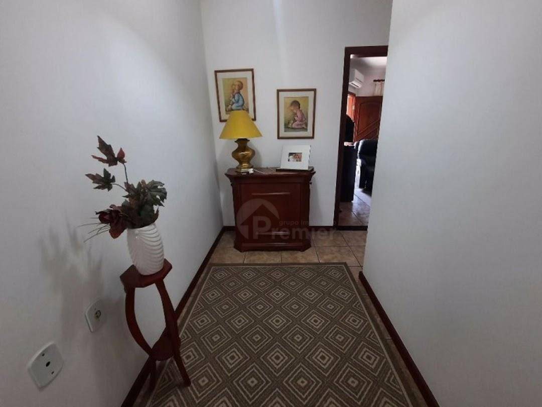 Casa à venda com 3 quartos, 229m² - Foto 16