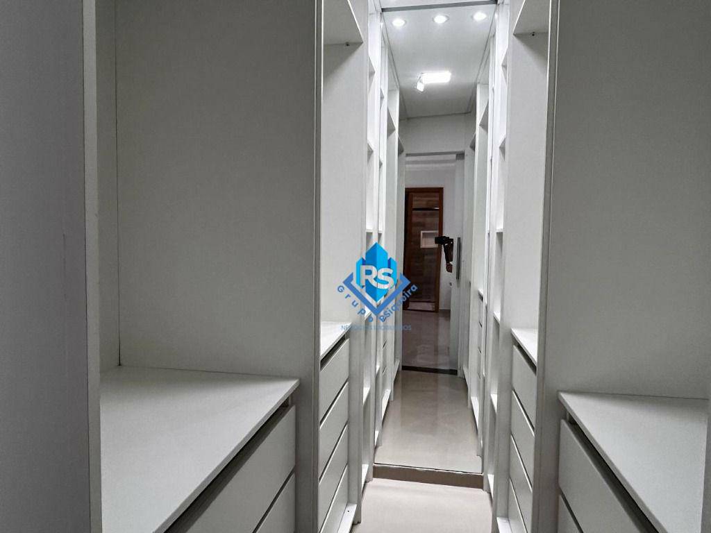 Sobrado à venda e aluguel com 4 quartos, 250m² - Foto 19