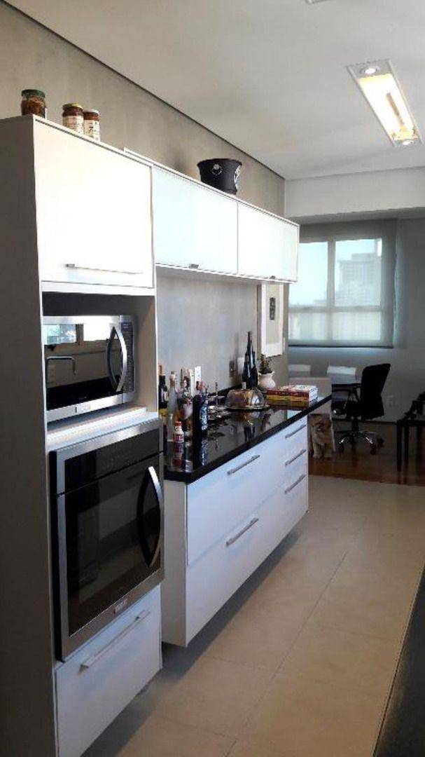 Apartamento à venda com 4 quartos, 193m² - Foto 17