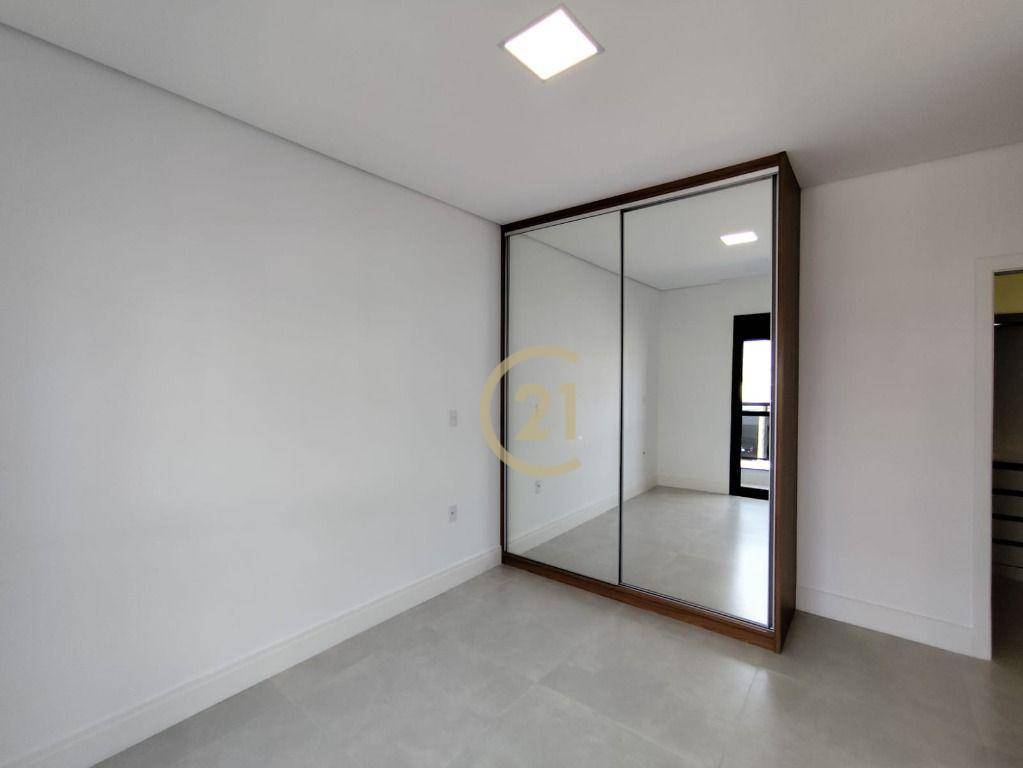 Casa de Condomínio à venda com 3 quartos, 198m² - Foto 17