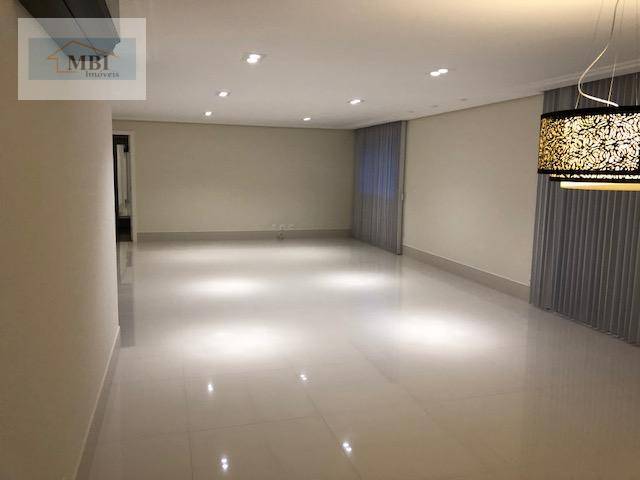 Apartamento à venda com 3 quartos, 225m² - Foto 9