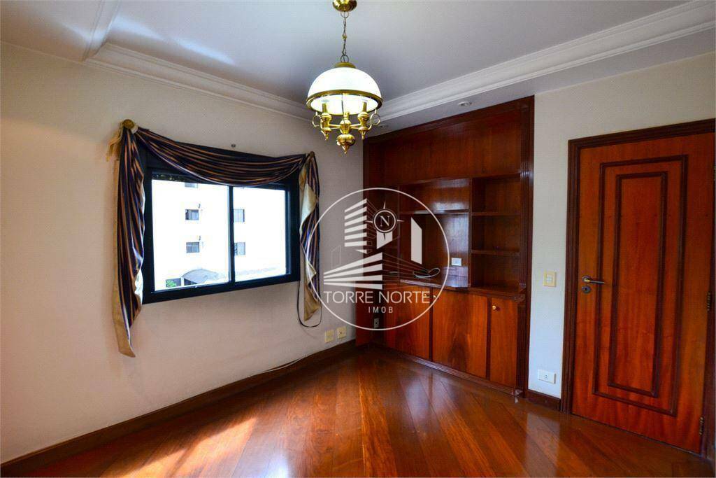 Apartamento à venda com 4 quartos, 220m² - Foto 21