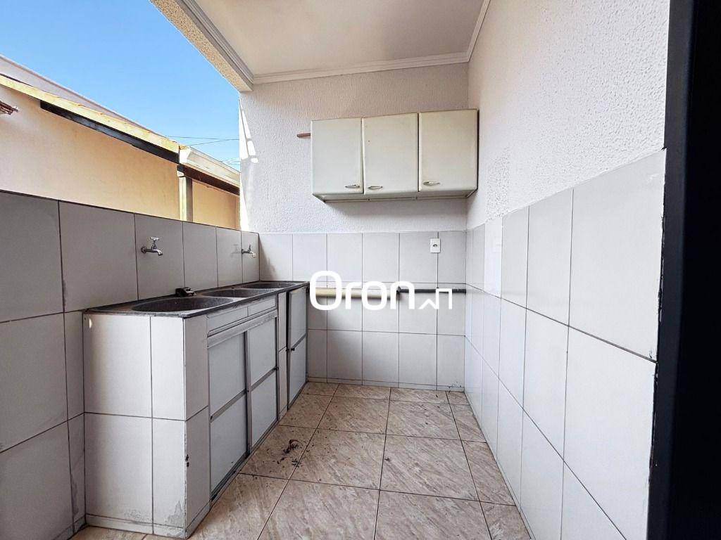 Casa à venda com 2 quartos, 139m² - Foto 9