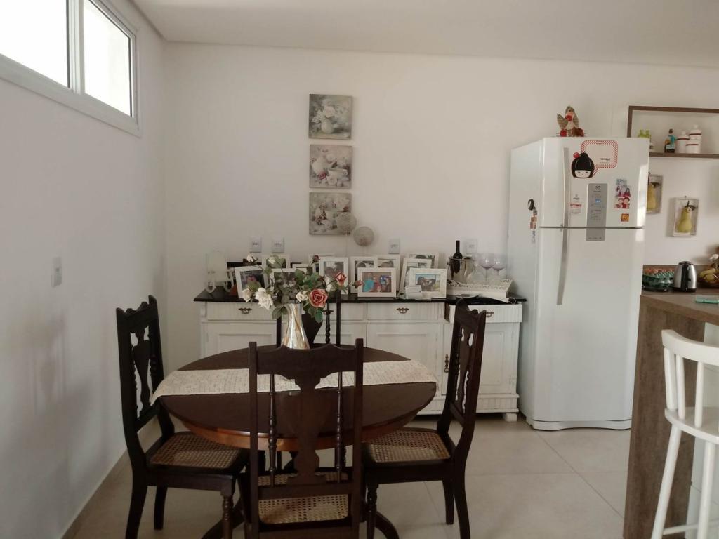 Casa à venda com 3 quartos, 192m² - Foto 14