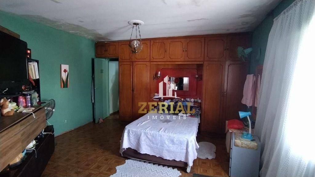 Sobrado à venda com 2 quartos, 192m² - Foto 2