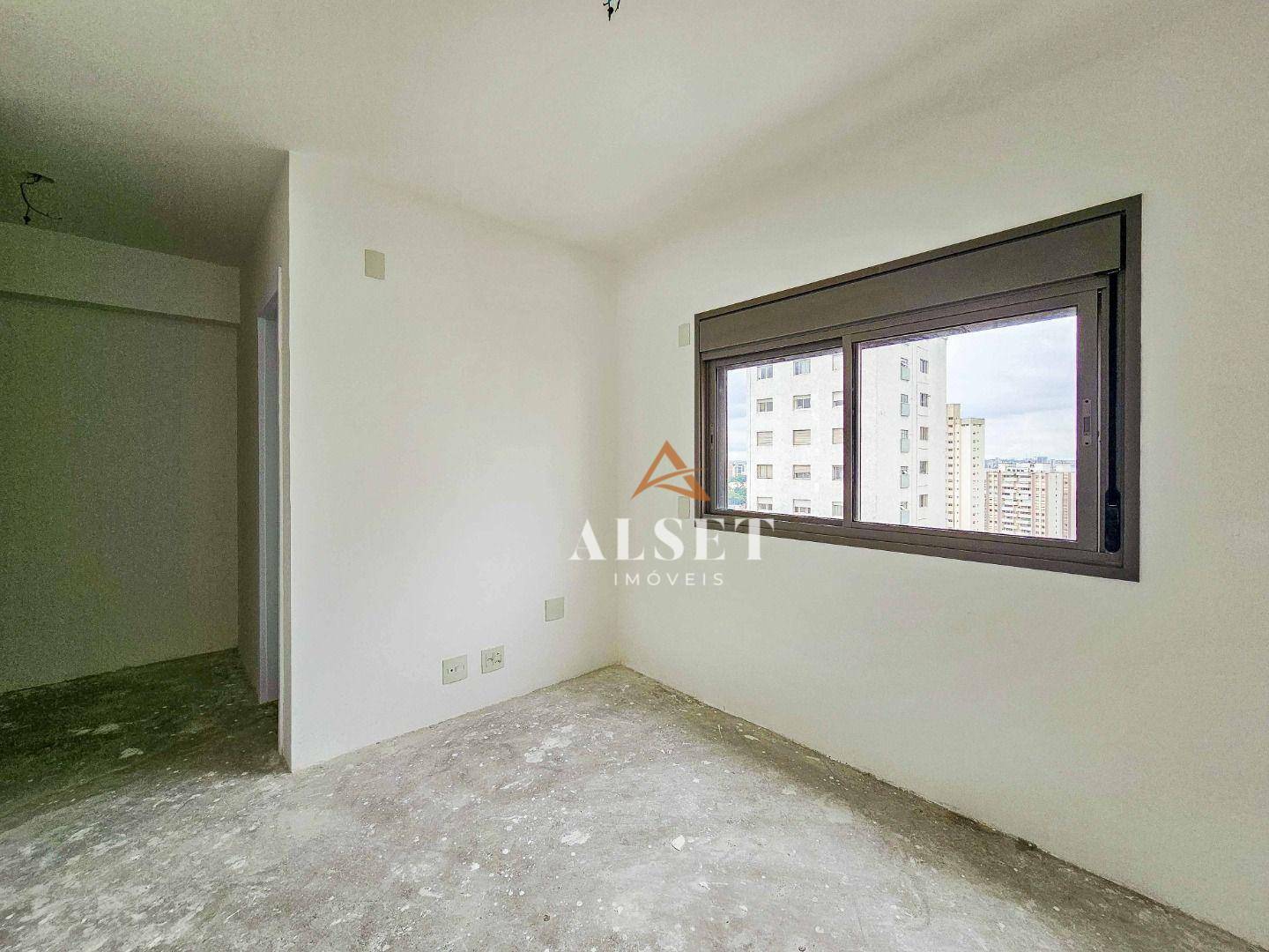 Apartamento à venda com 3 quartos, 159m² - Foto 13