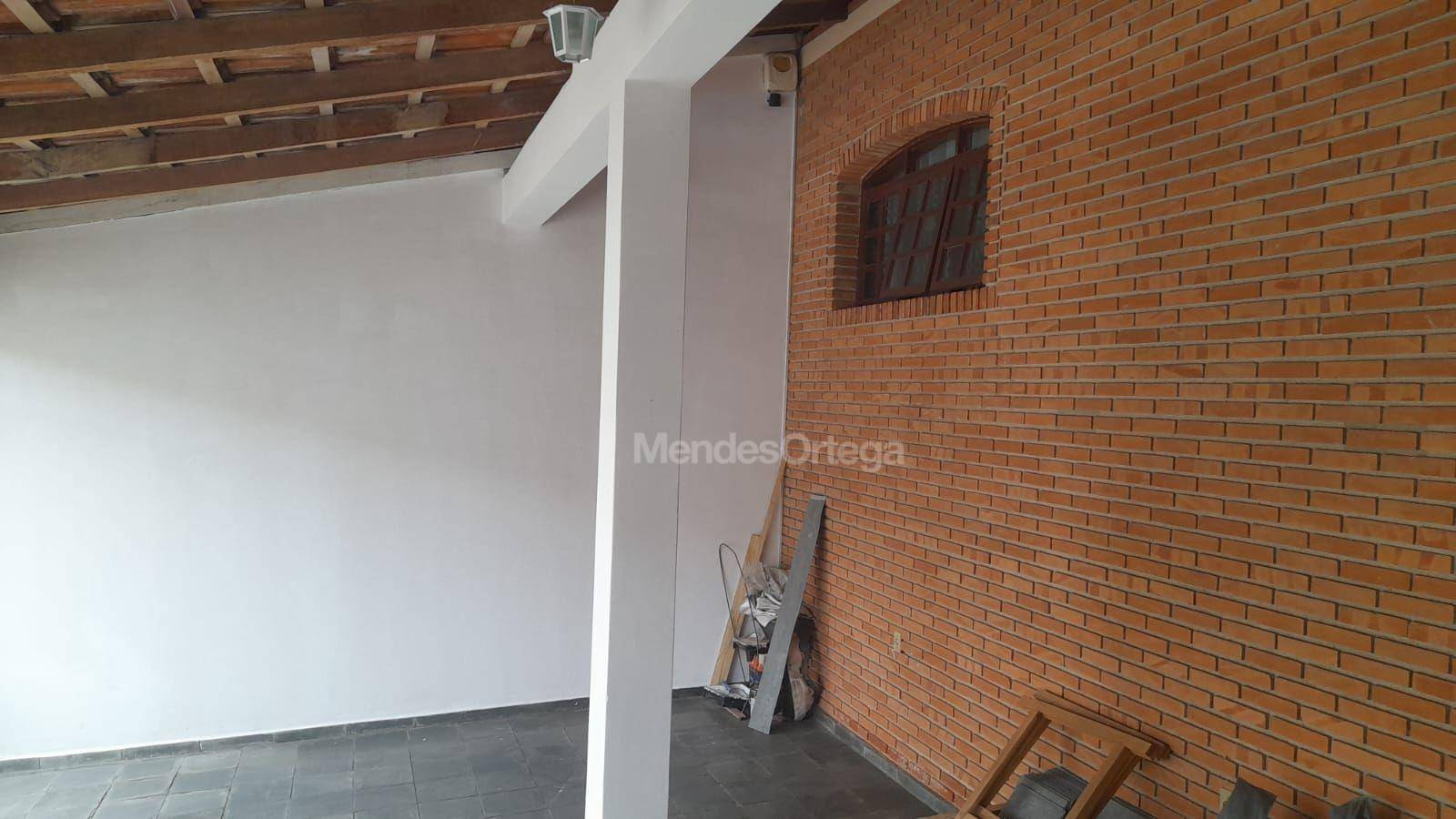 Casa à venda com 3 quartos, 260m² - Foto 3