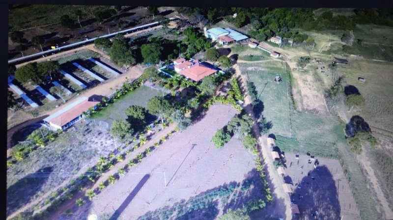 Fazenda à venda, 940m² - Foto 1