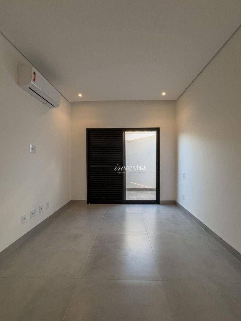 Casa à venda com 3 quartos, 203m² - Foto 4