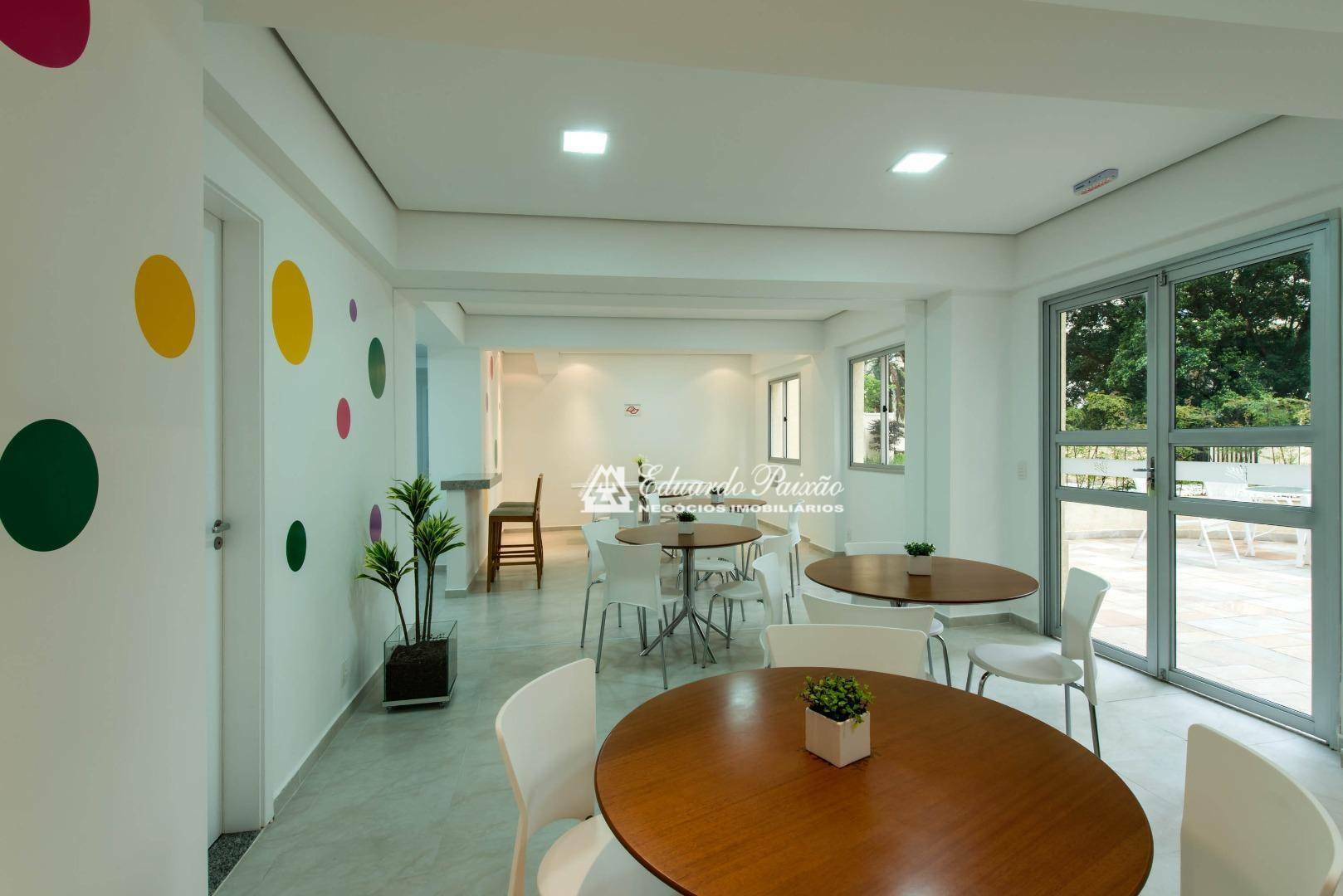Apartamento à venda com 3 quartos, 76m² - Foto 22