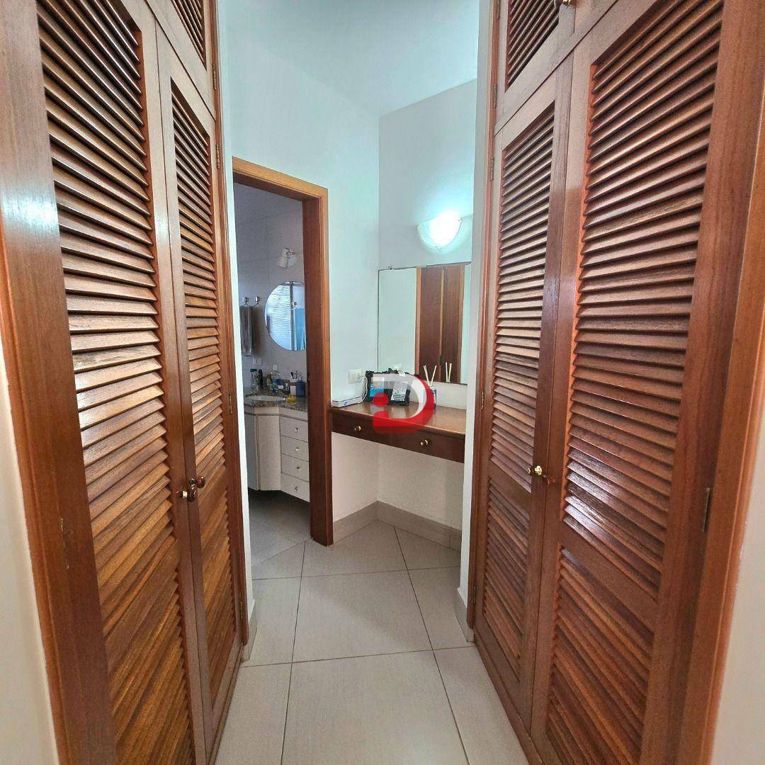 Sobrado à venda com 5 quartos, 250m² - Foto 38