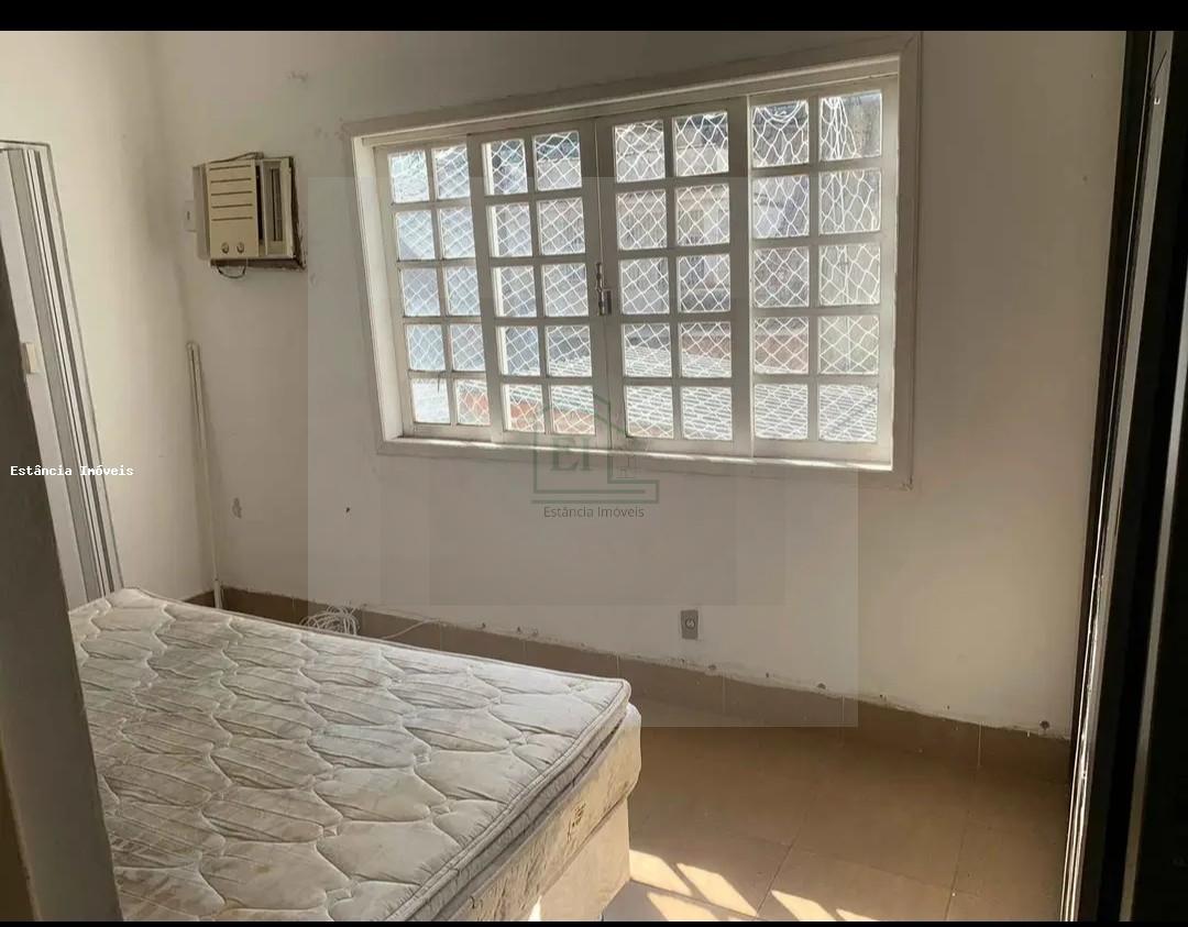 Casa à venda com 2 quartos, 150m² - Foto 4