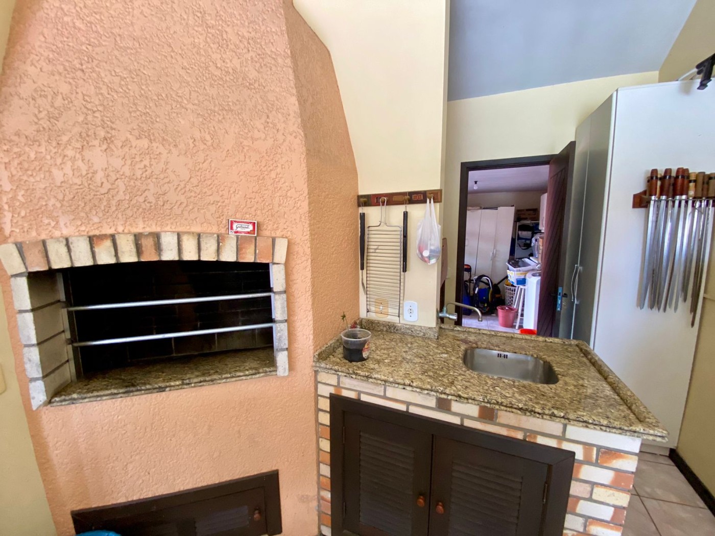 Casa à venda com 3 quartos, 300m² - Foto 12