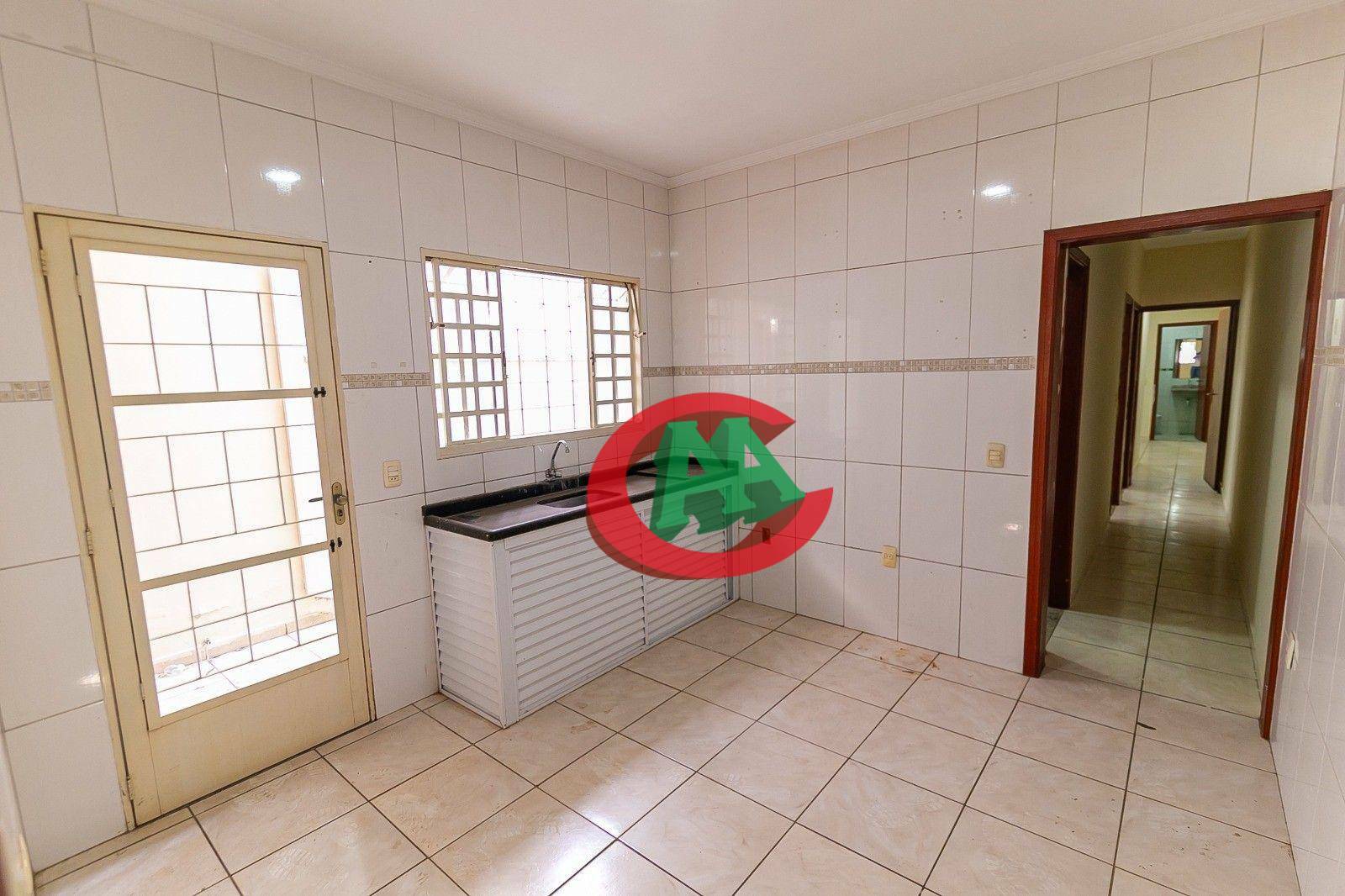 Casa à venda com 3 quartos, 103m² - Foto 5