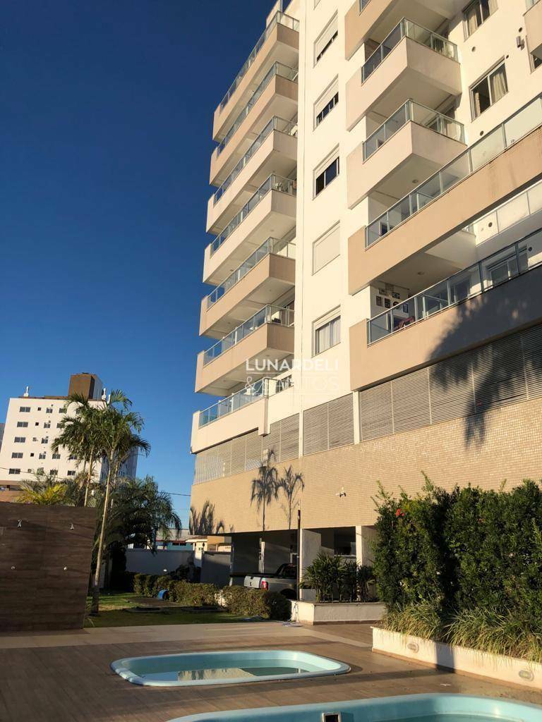 Apartamento à venda com 2 quartos, 78m² - Foto 1