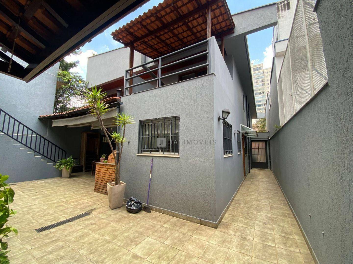 Sobrado à venda com 4 quartos, 340m² - Foto 56